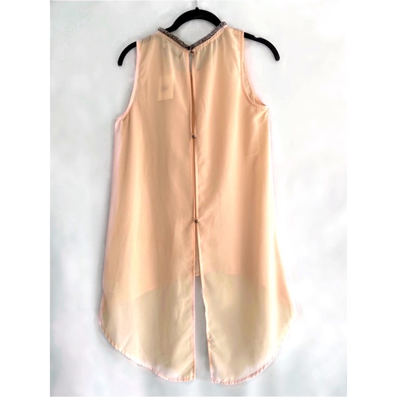 NEW Chloe K Sleeveless Top Blush Coral w Beaded Neckline & Hi Lo Hem Size Medium - Picture 12 of 13